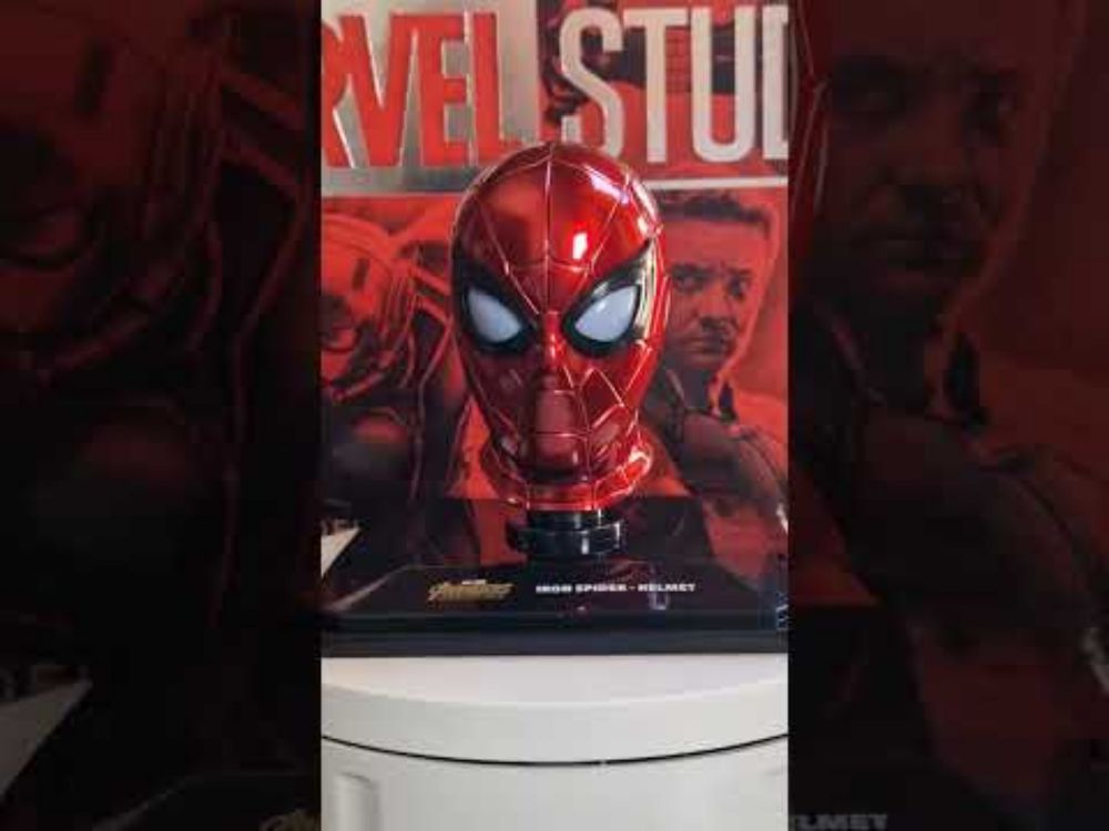 MARVEL movie MUSEUM 3: IRON SPIDERMAN - Casco