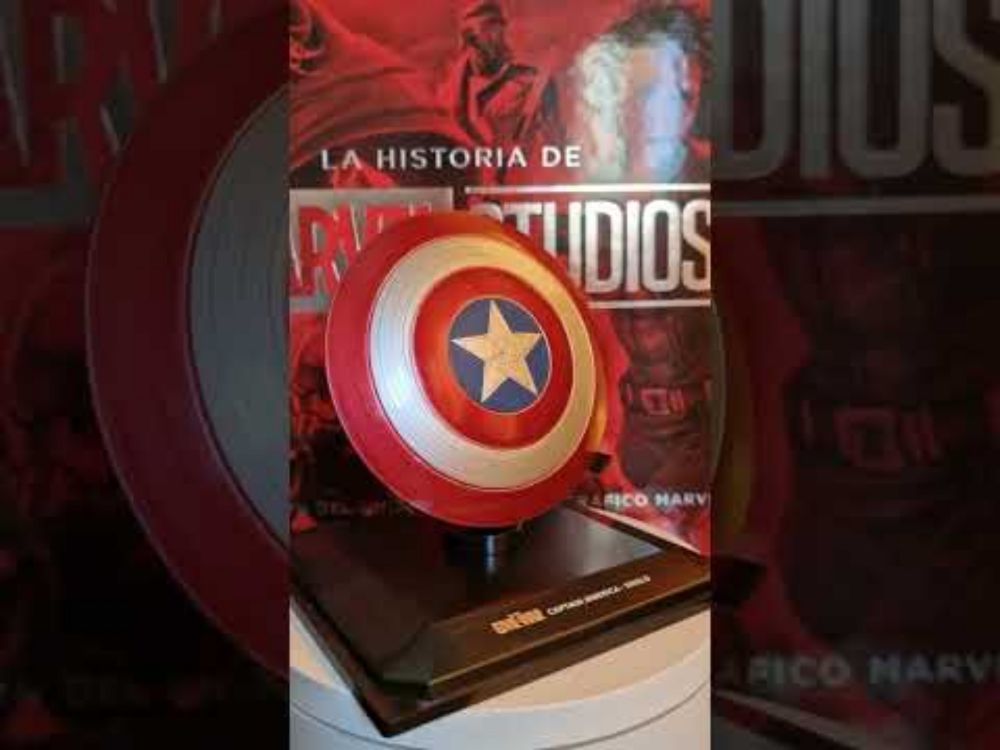 MARVEL movie MUSEUM 2: CAPITÁN AMÉRICA - Escudo