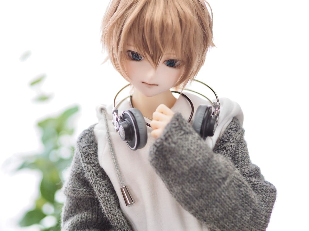 DDH09(sw)
ソフビ盛り、お顔全体の削り
リキテックス･ファレホ･パステル使用。
