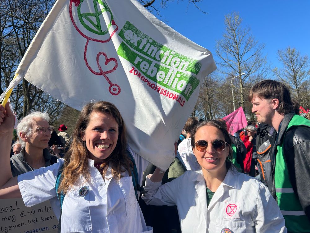 XR Healthprofessionals in action to stop fossil subsidies 