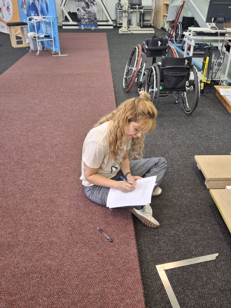 Hiva in her working environment