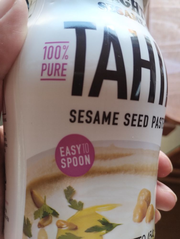 tahini mit Aufschrift "easy to spoon"