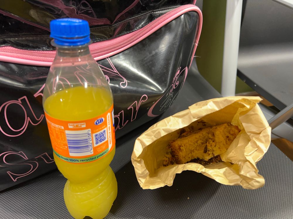 Fanta and bana bread