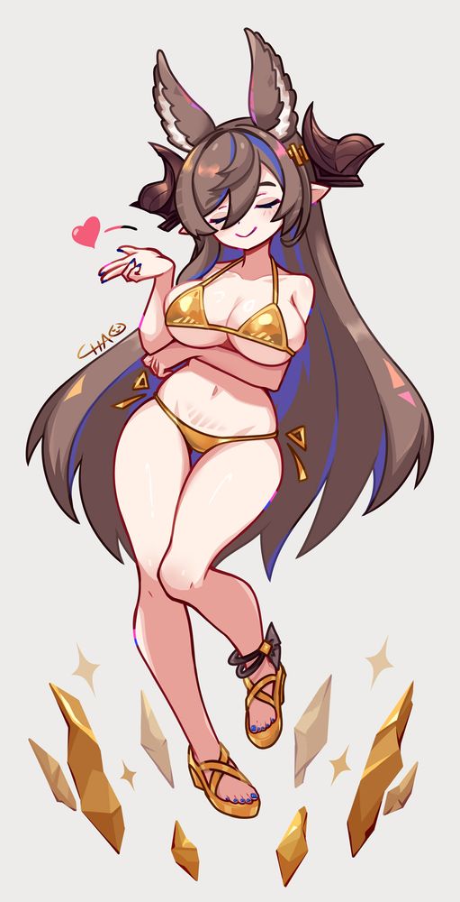 Galleon in a golden bikini to celebrate Golden Week.