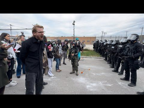 “Where are the children?” pastor asks in front of police line outside Broadview ICE facility