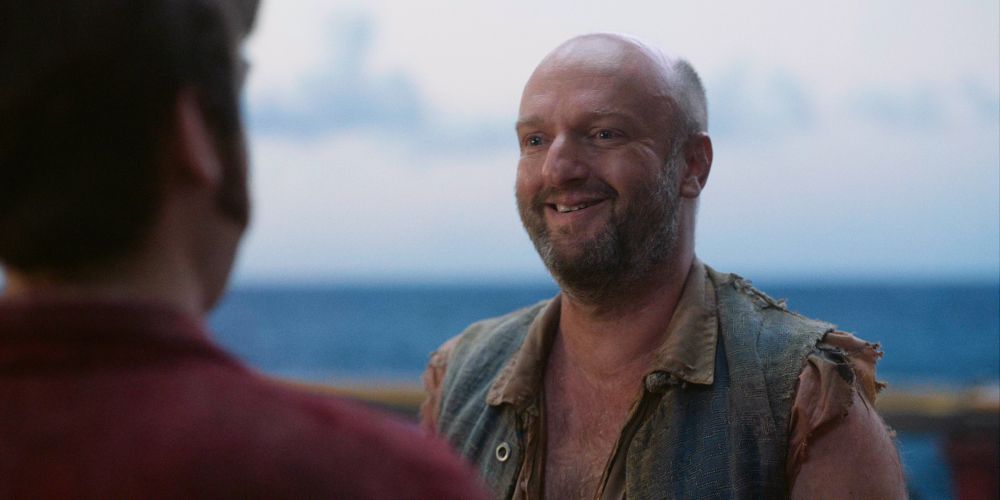 pete smiling very big after getting kissed by lucius (our flag means death s1e6)