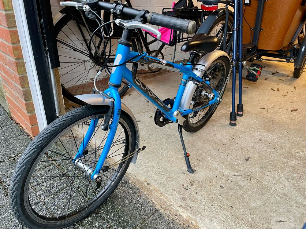 Blue Islabike stood on its stand in Grampy’s garage