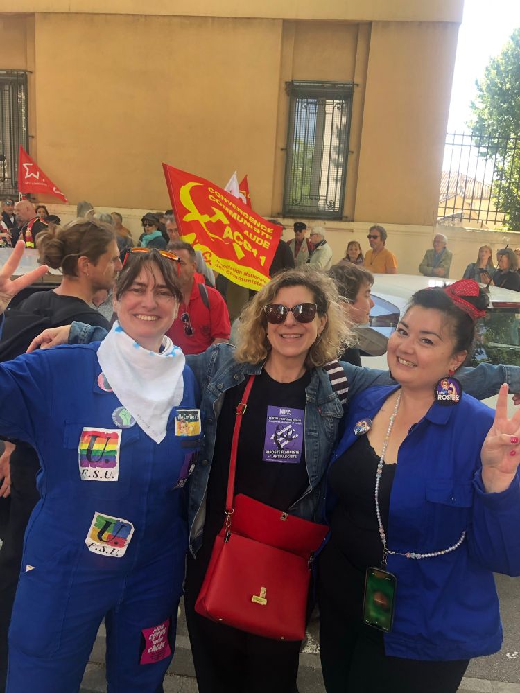 Des Rosies de Narbonne pendant la manifestation 1er mai