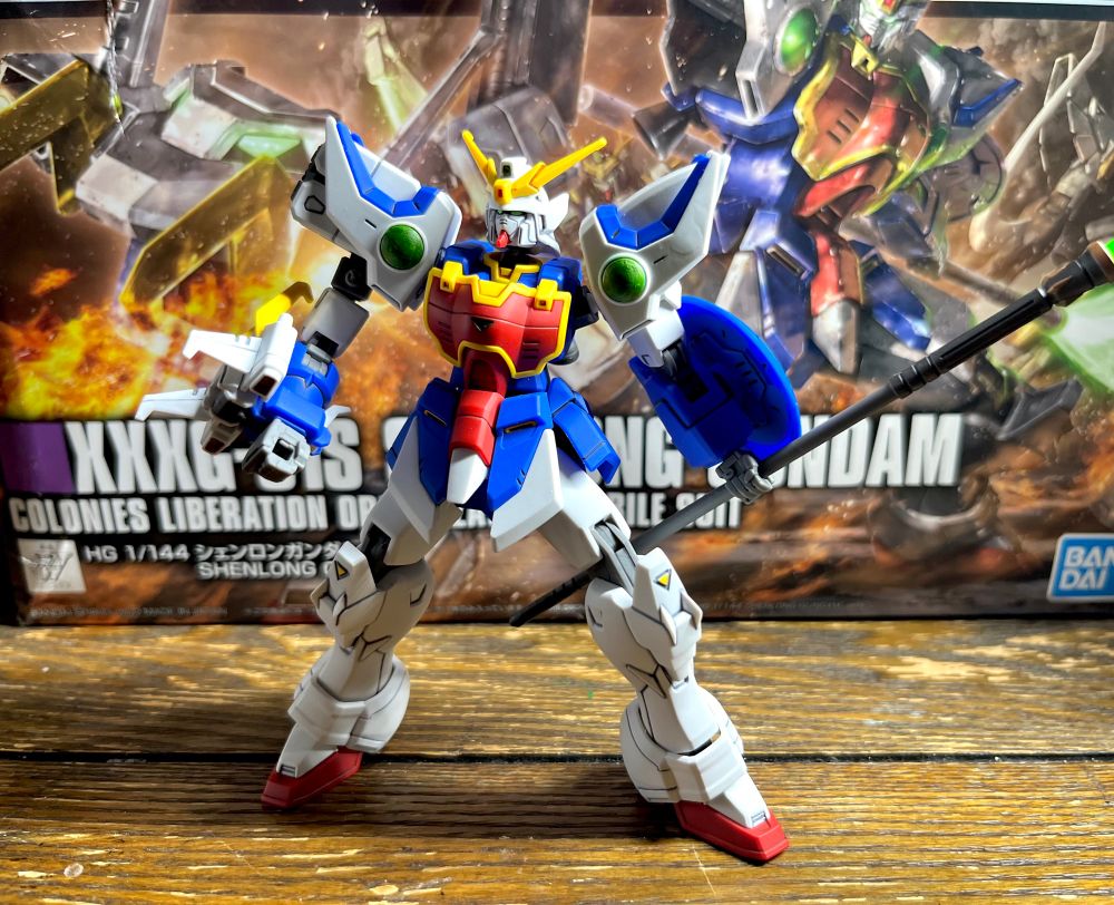 HG Shenlong from the front. color correction done with paint markers- no stickers, panel lining, and flat top coat. 

aggressive pose