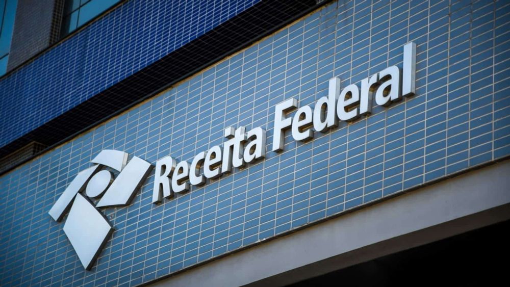 Qual o valor que o banco informa à Receita Federal? -