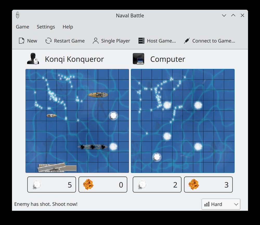 Screenshot of KNavalBattle, a classic "Battleships" game.