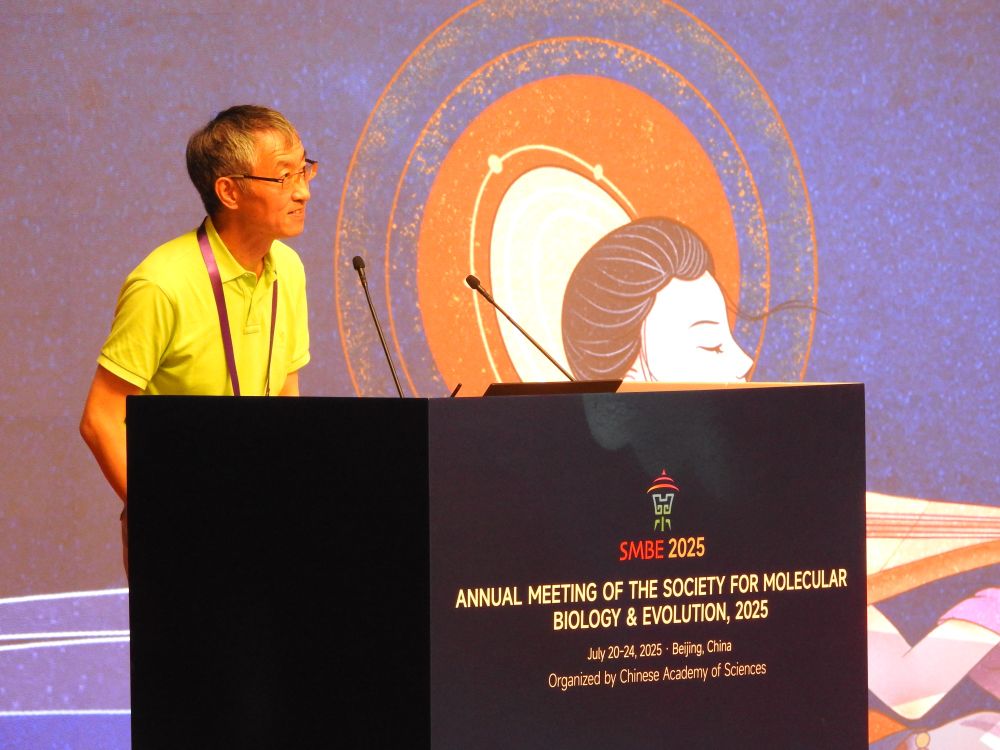 Ziheng Yang, SMBE2025 - Six impossible things to believe before breakfast, about gene flow