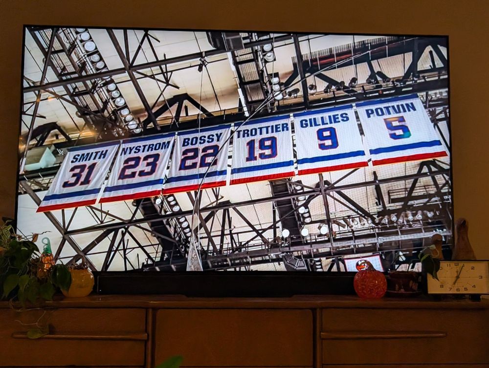 Islanders retired numbers at Nassau Coliseum used for no reason to represent "What are rafters?"
