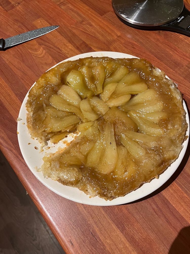 Pear tarte tatin