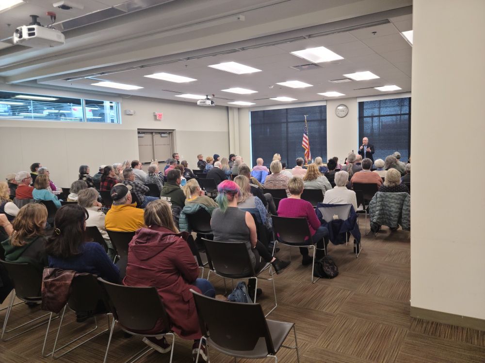 Full conference room at a townhall meeting in Nampa, Idaho
