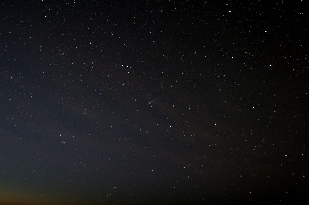 Comet C/2025 A6 (Lemmon) in the twilight sky 