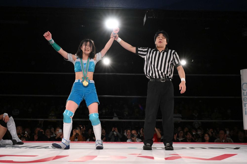 TJPW's Haru Kazashiro celebrating her victory in the 2024 edition of the NextGen tournament, at the age of 16.