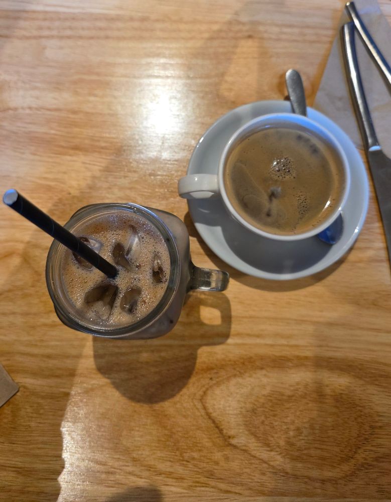 Iced Chai and Coffee @ Books & Beans, Aberdeen, Scotland