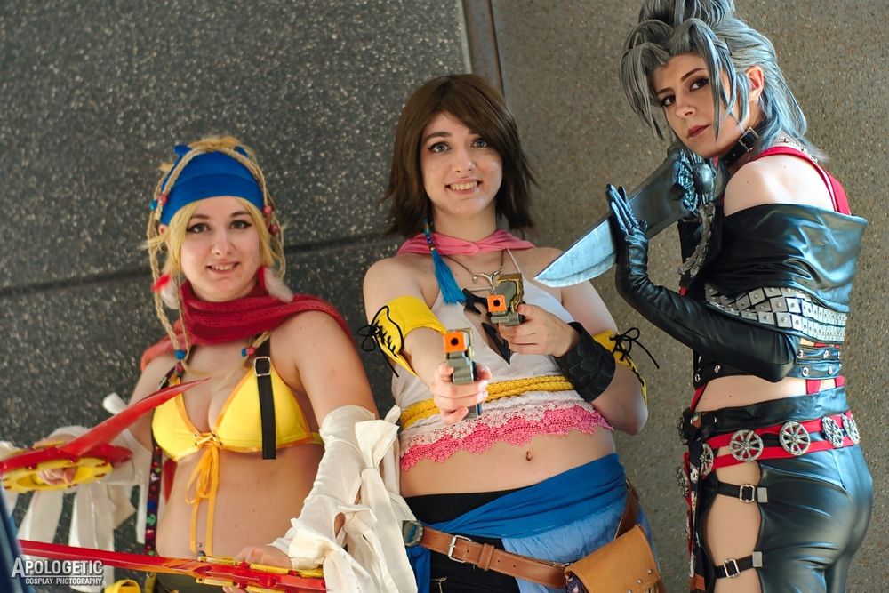 FFX-2 YRP cosplayers