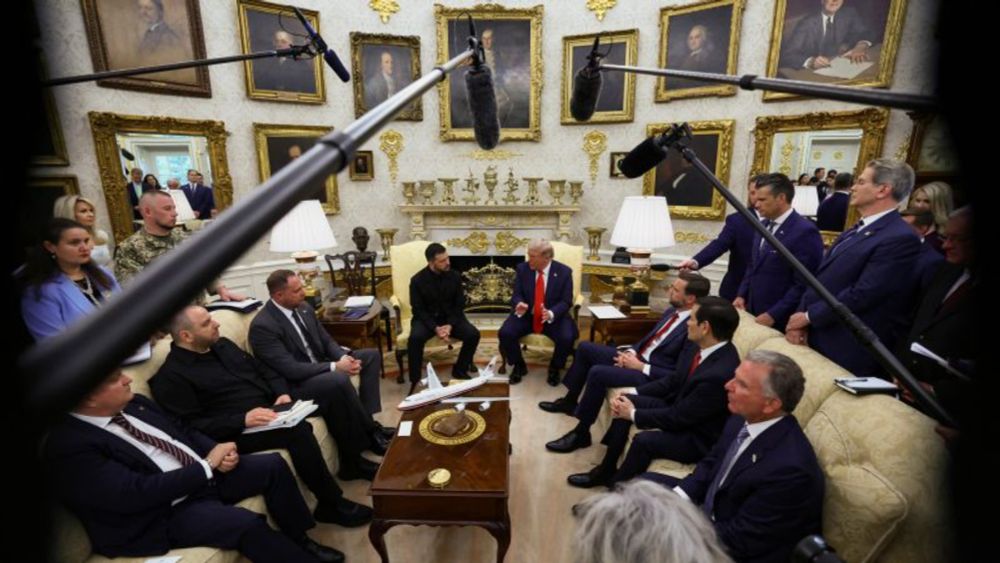 Veteran White House correspondents privately grumbled as a MAGA online personality dominated the Q&A during a photo op with President Trump and Ukrainian President Volodymyr Zelensky.