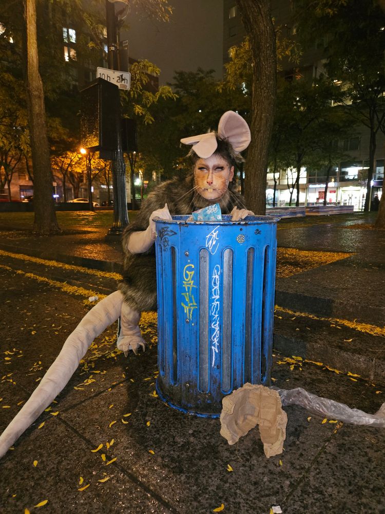 Ad'horrible as a rat