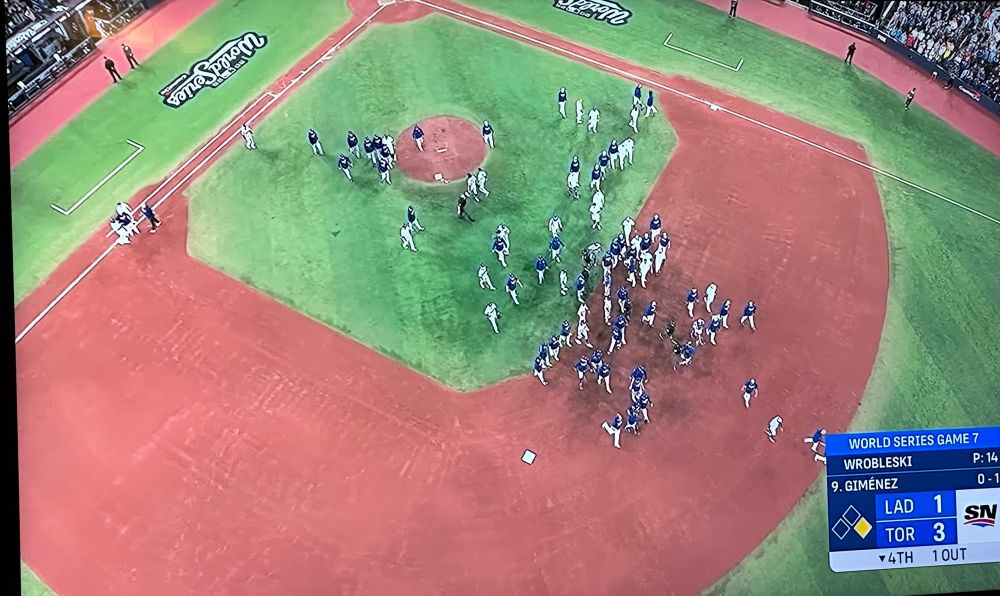 Bunch o bros being bros. 
Bench clearing melee at game 7 of the world series.