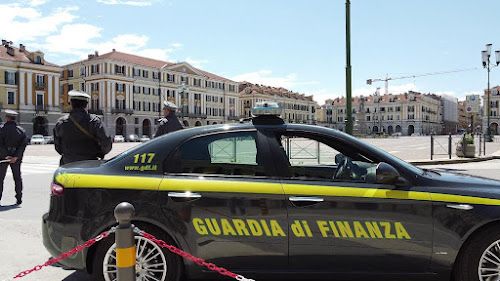Vercelli, sequestro da oltre mezzo milione di euro: patrimonio illecito riconducibile a un detenuto considerato socialmente pericoloso

Attraverso l’analisi dei conti correnti personali e di quelli riconducibili a soggetti a lui vicini, gli investigatori hanno individuato un patrimonio considerato incompatibile con i redditi dichiarati

Fonte: QuotidianoPiemontese