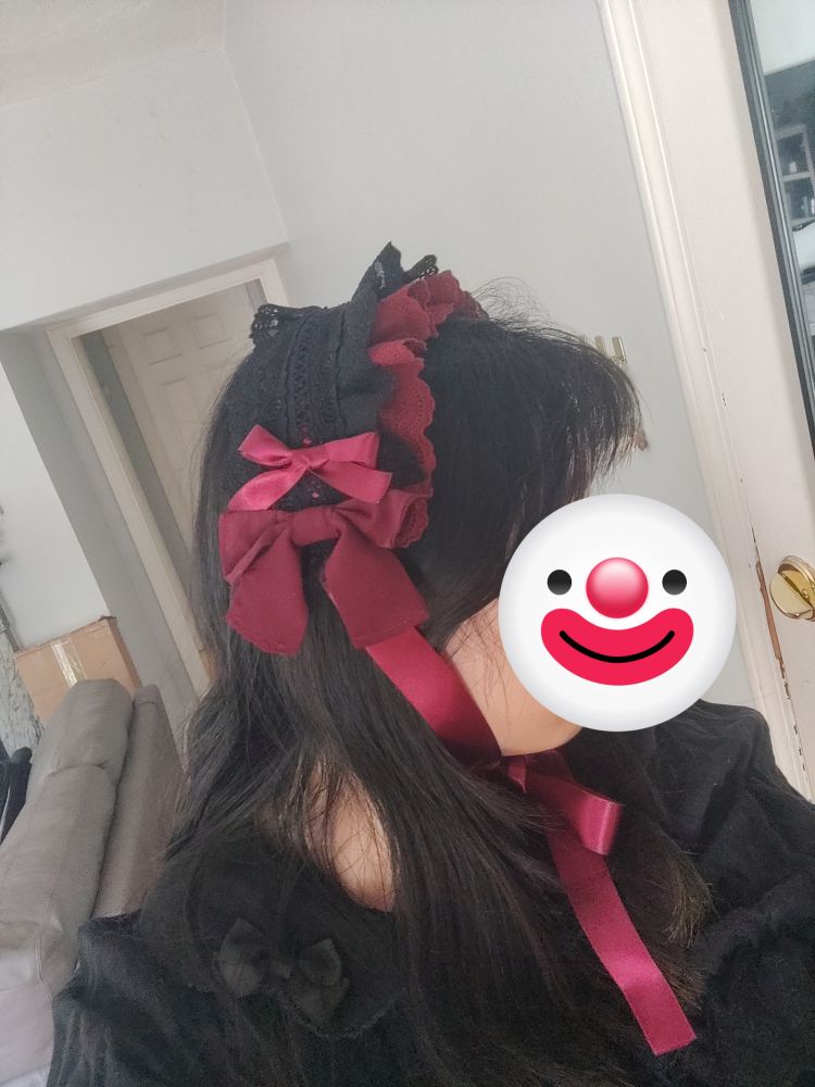 Black and burgundy lolita rectangle headband with burgundy bows