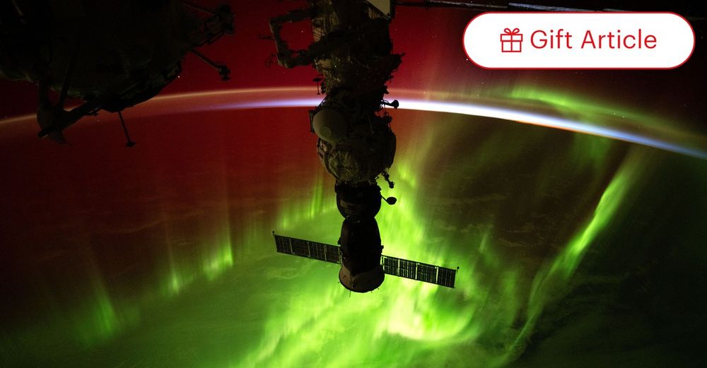 Auroras, moonsets, the Milky Way, and more in recent photographs from ISS crew members in orbit. Take a look at @TheAtlPhoto: