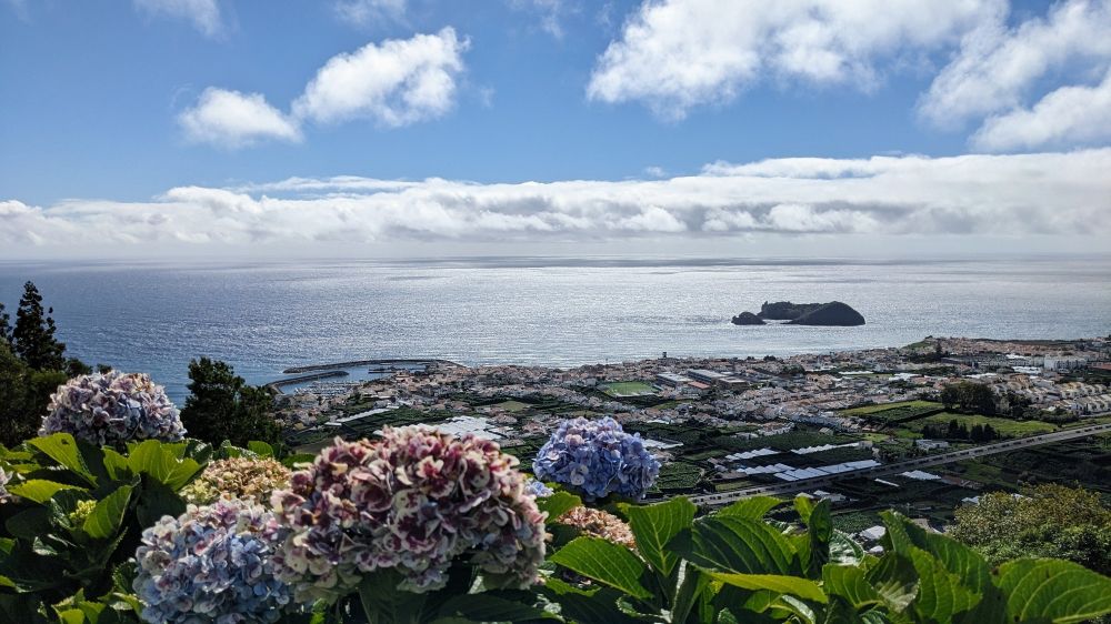 Blick auf Vila Franca do Campo auf der Azoreninsel Sao Miguel
