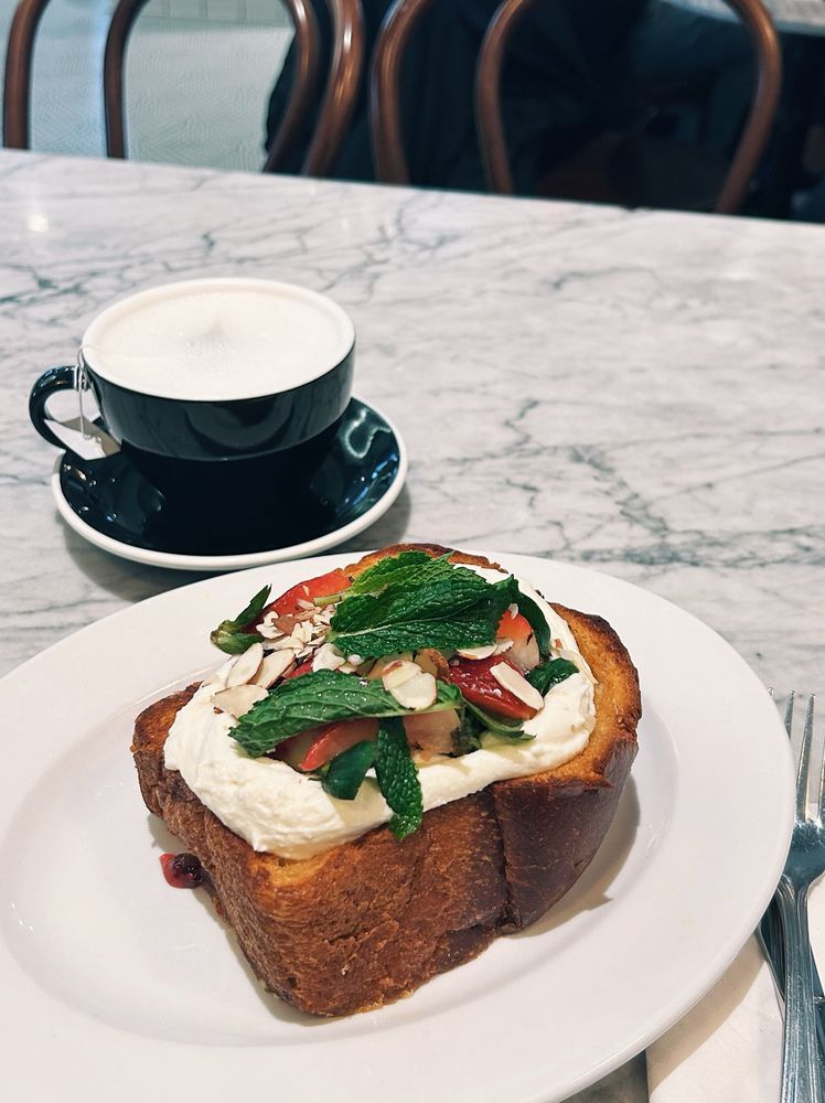 Tea and French toast
