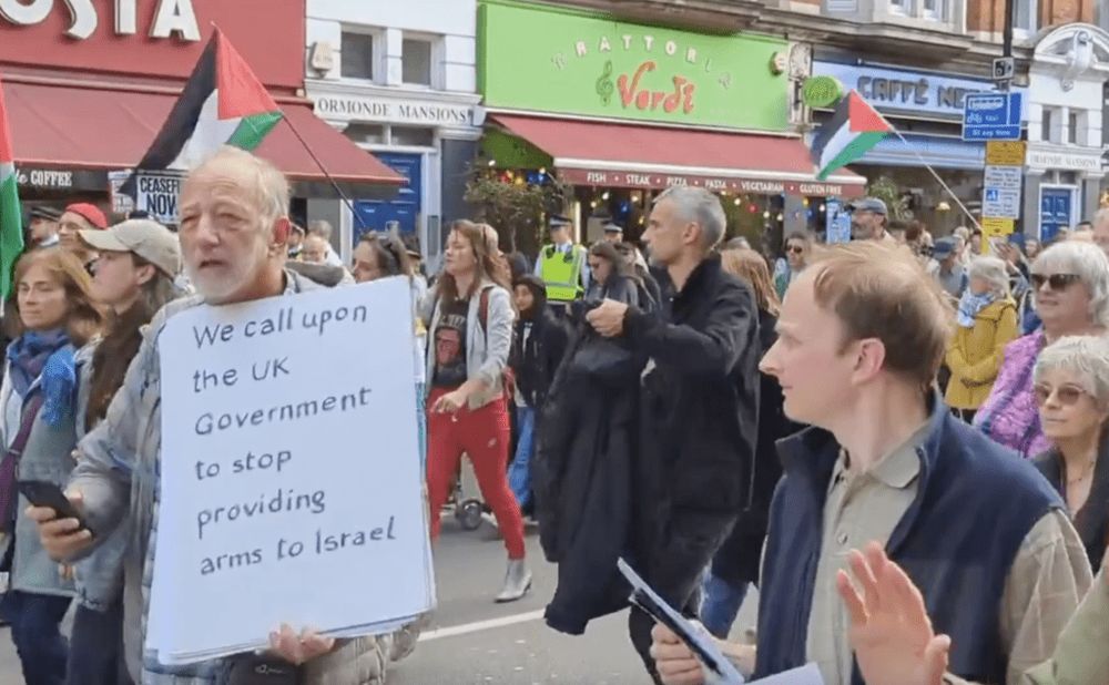 UK: Demonstrators demand UK government end ‘complicity’ with Israel during Palestine solidarity march in London