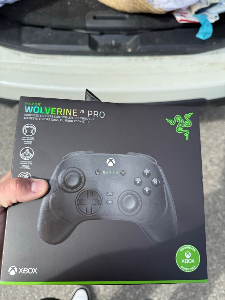 Razer Wolverine v3 pro controller 