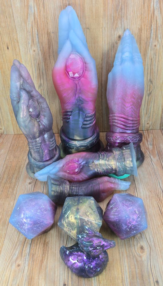 Near Clear 31, Vampiric Touch Mage Hands, and some large 20 sided squishes