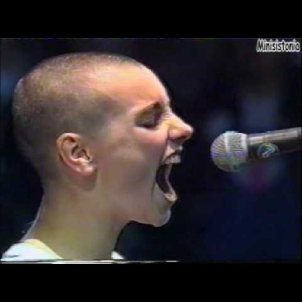 Sinéad O'Connor - Troy (Pinkpop Festival 1988)