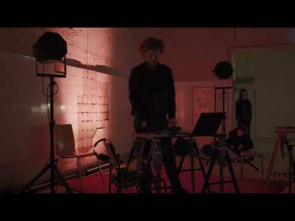 Thomas Grill: Dirty space 4