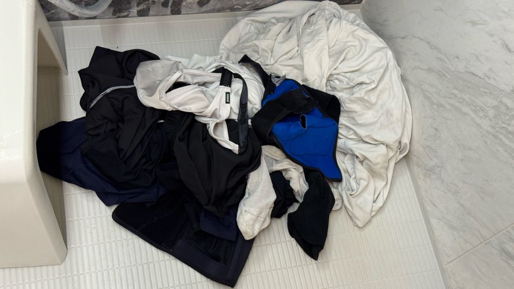 unwashed sweaty wears