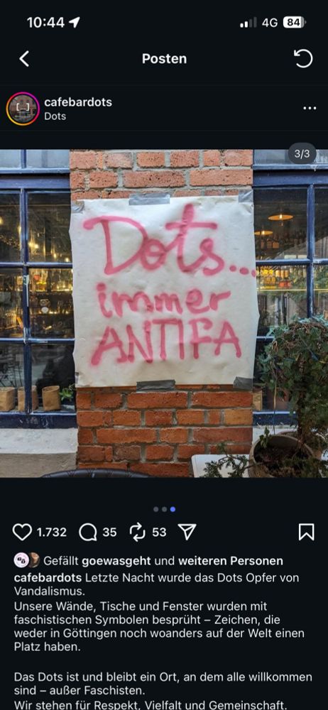 Schild am Dots "Dots... immer ANTIFA"