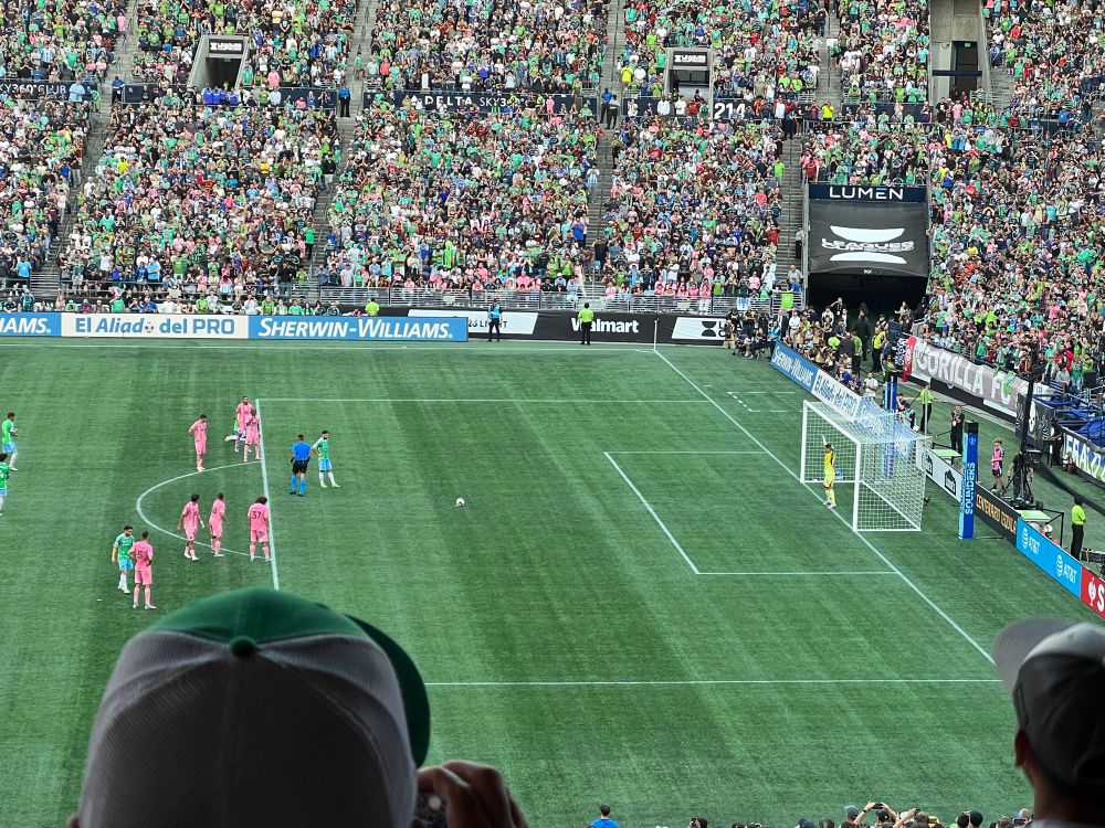 Alex Roldan lining up for a successful pk - man of the match!