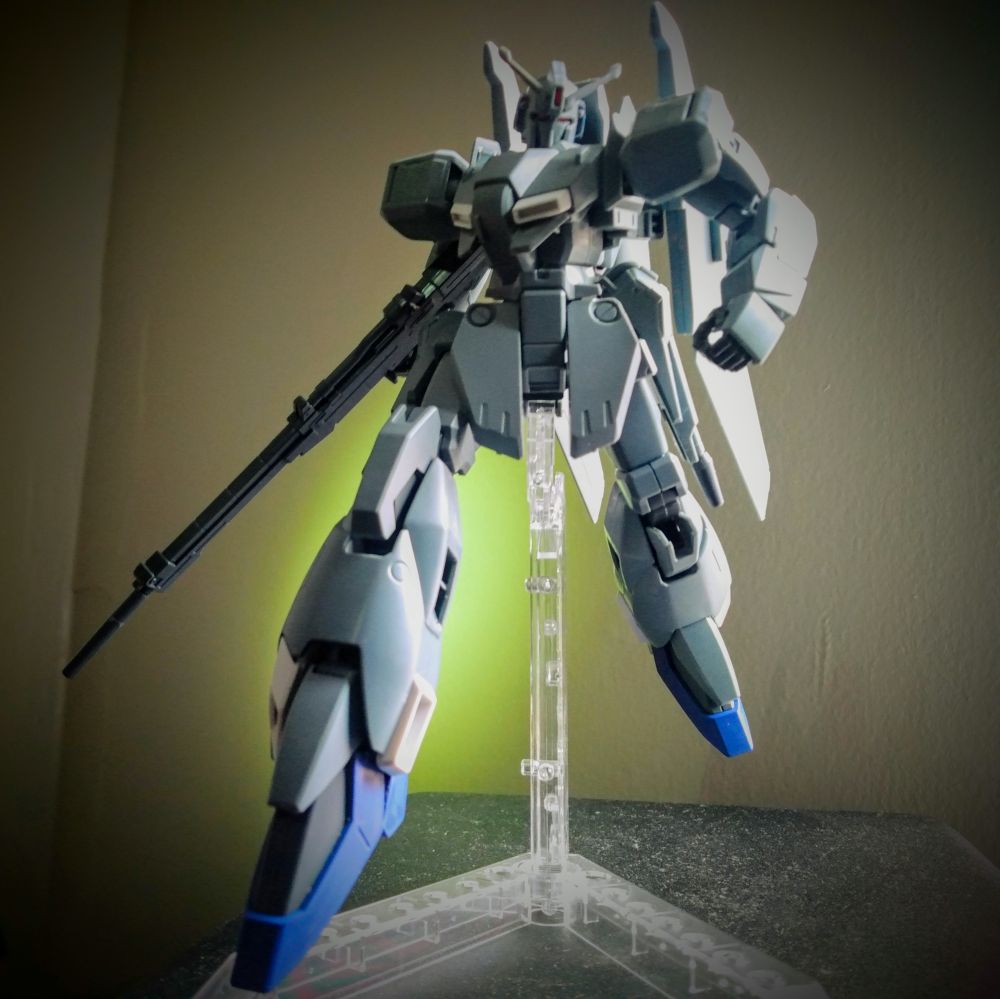 High Grade ZETA Plus Gunpla in Valkyrie Battroid pose from the Macross Anime. 