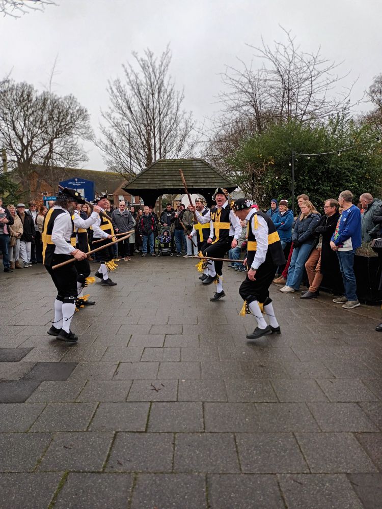 #Wantsum Morris dancers at #Birchington on #BoxingDay