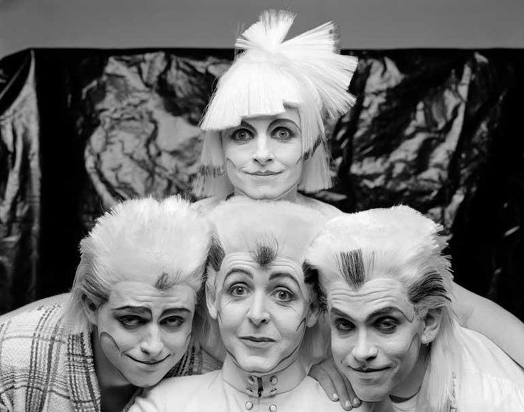 Linda McCartney, Jeff Porcaro, Paul McCartney & Steve Lukather, in costume for the "Silly Love Songs" scene.