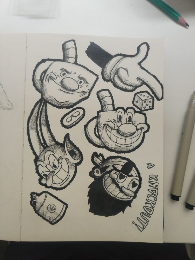 Une page de mon carnet de croquis remplie de dessins inspirés ou repris de Cuphead. Il y a une tête de Mugman avec un sourire qui indique qu'il vient de faire une grosse bourde, une autre où il a un grand sourire, la tête du diable qui sourit, une main qui claque des doigts, la tête de Brineybeard avec un grand sourire, son cache-œil relevé avec Les yeux en forme de cœur, une pièce, une bouteille de power up, un dé et l'inscription "A KNOCKOUT!" 