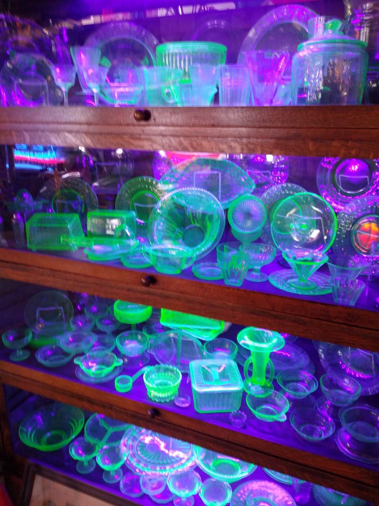 Uranium glass so pretty 😍