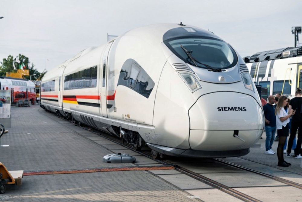 Siemens Mobility stellt ersten Velaro-Hochgeschwindigkeitszug für Ägypten vor