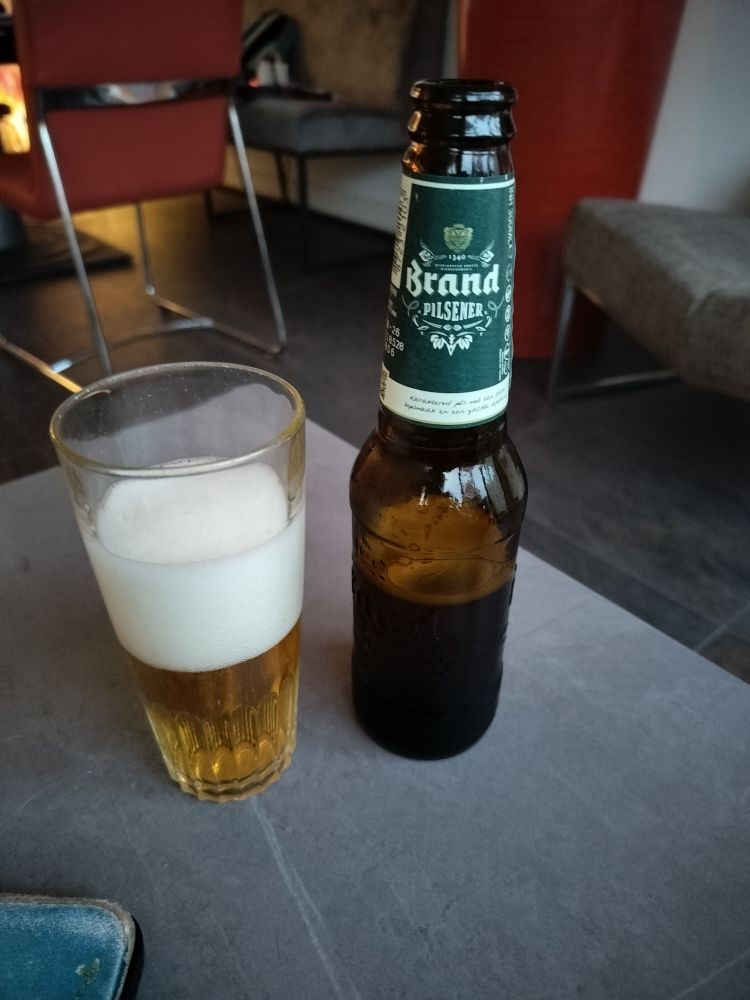 Brand biertje ...met alcohol want de visite op feestjes heeft de 0.0 opgedronken en het echte bier laten staan