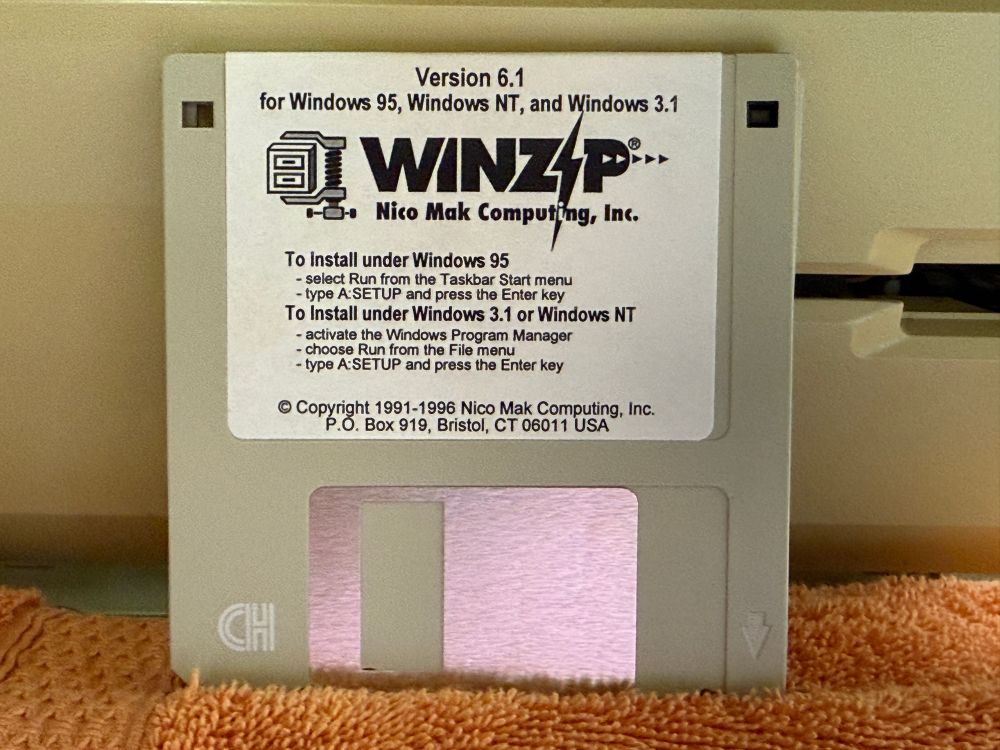 Official winzip 6.1 disk