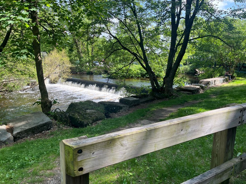 pretty little waterfall 