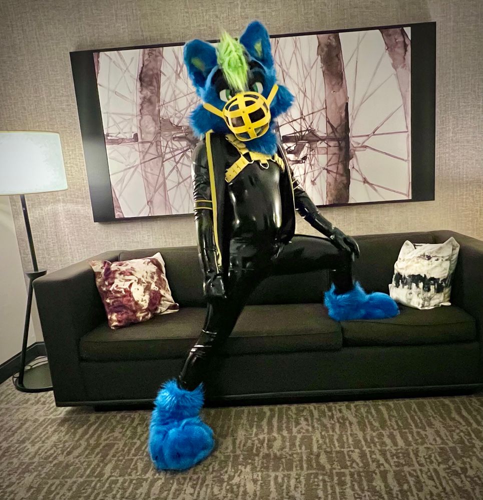 Bratty latex Vulcan claiming the couch again