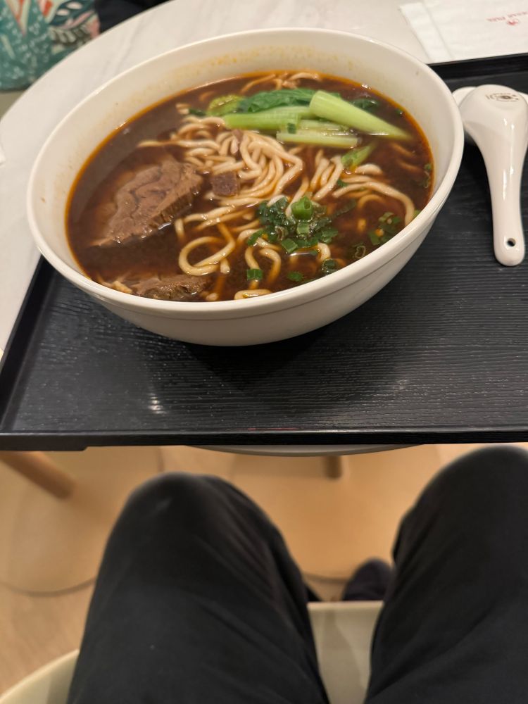 紅焼牛肉麺